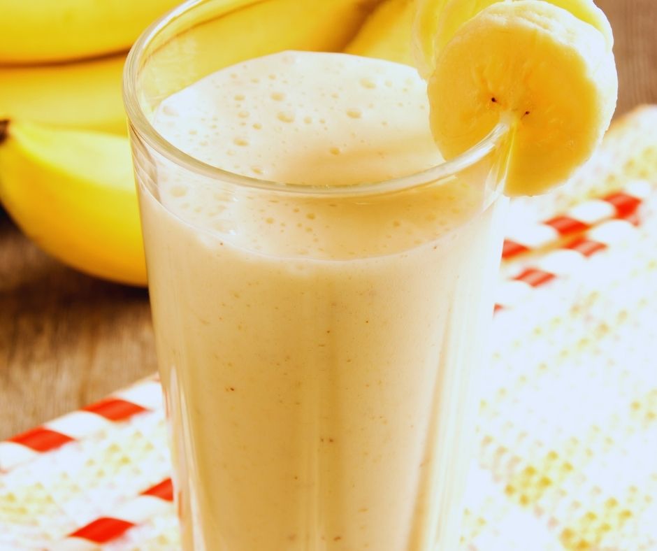 Smoothie with banana slices